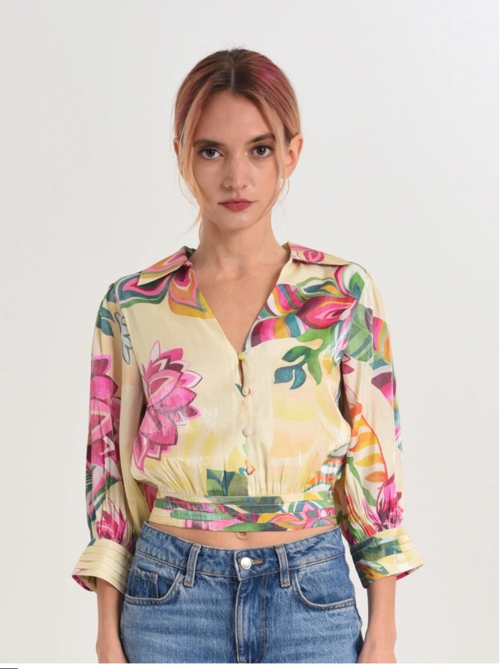 CIEBON Cierra Floral Print Shimmer Satin Blouse Size Small NWT